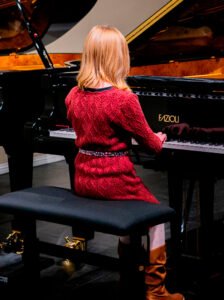 image-piano-lesson-book